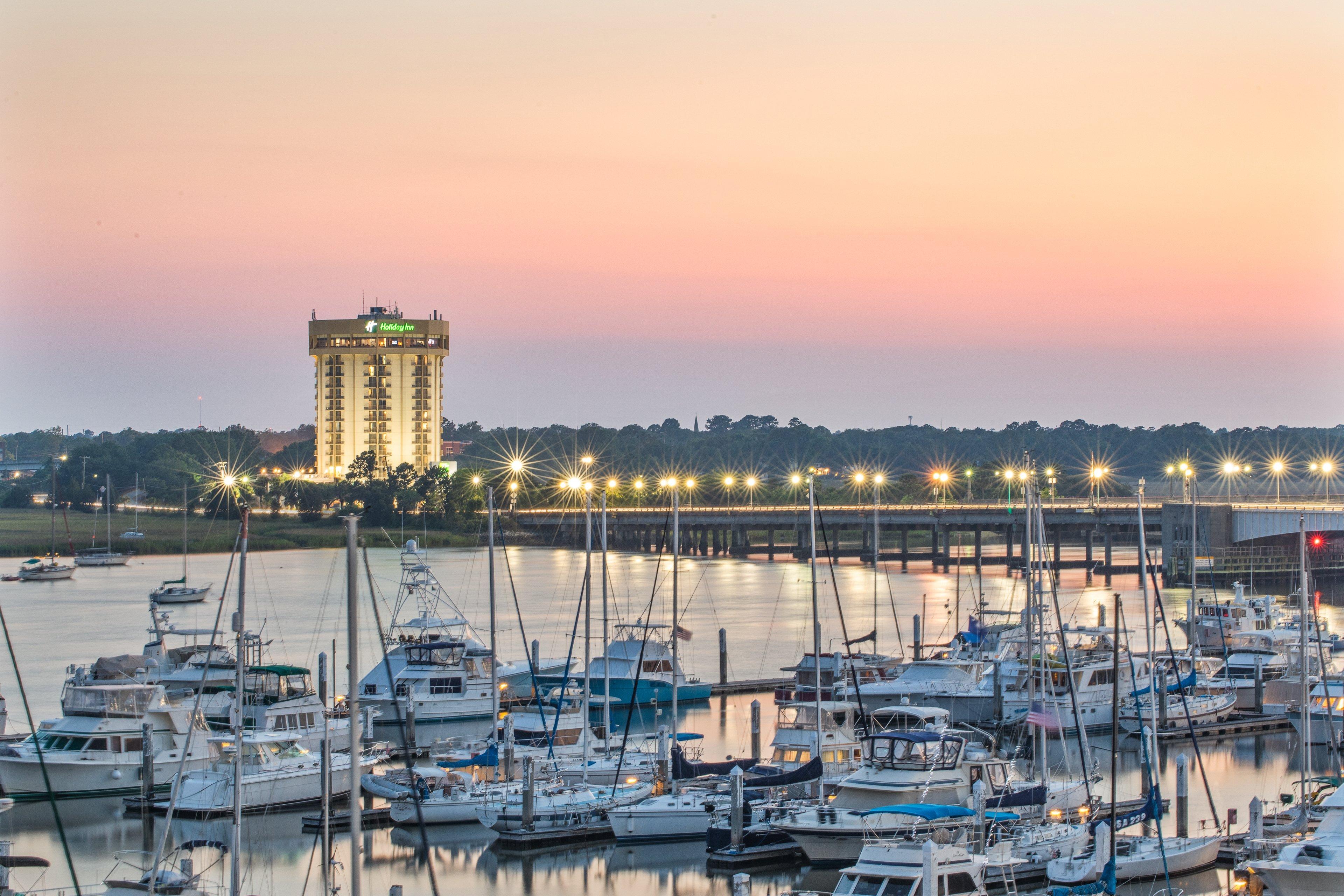 Charleston-riverview By Ihg 3*